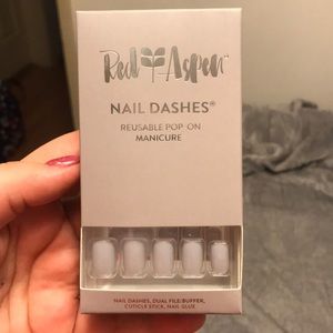 Red Aspen Nail Dash
